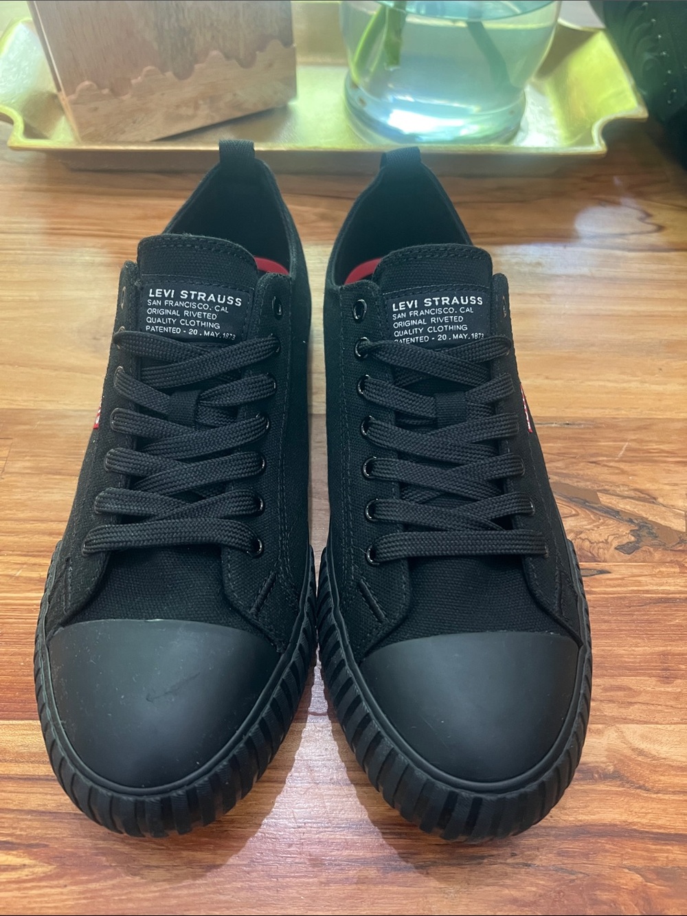 Levi's Men's Black Canvas Low-Top Lace-Up Sneakers with Rubber Toe